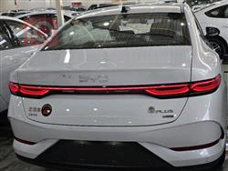 بی وای دی Qin Plus